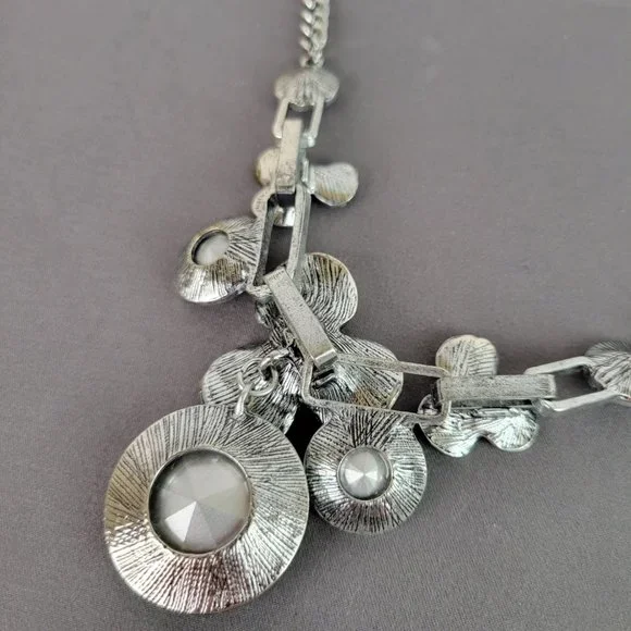 Chunky Silver Flower & Faceted Gray Rhinestone Necklace - Picture 8 of 12